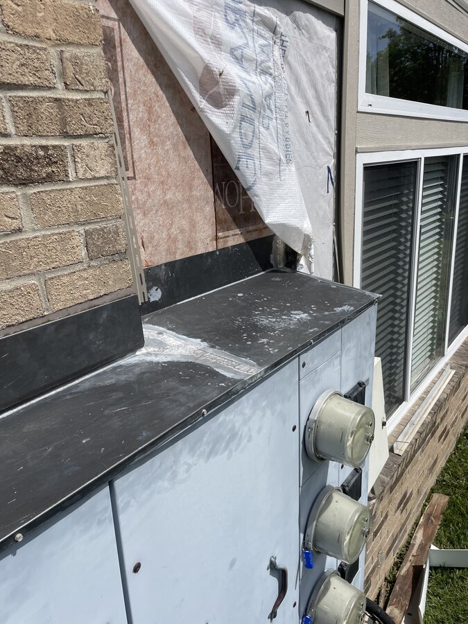 Step flashing wall