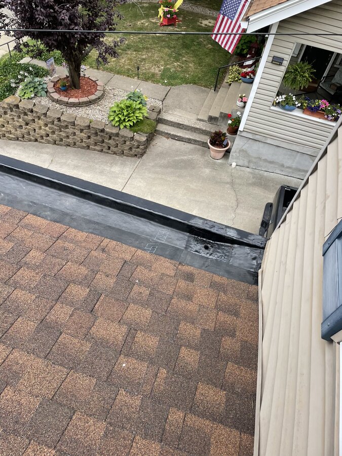 Lined box gutters